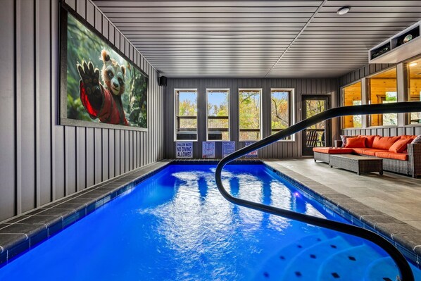 Indoor pool, a heated pool - New Construction! Saltwater Pool~Big Screen~Games~Relaxing Getaway! (Sevierville)