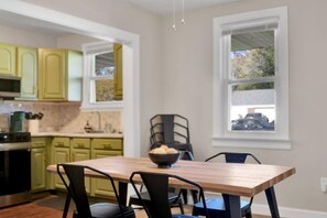 Paper towels - Beautiful 2-bedroom house with AC and fast WiFi in Belleville (Belleville)