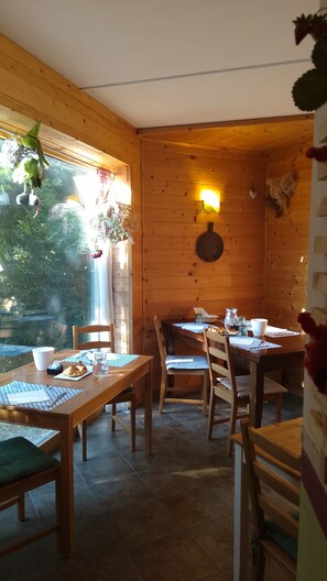 Télévision LED de 26 pouces avec chaînes numériques