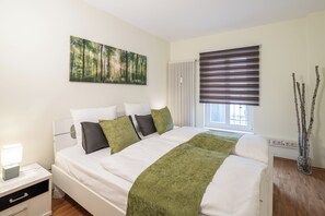 2 makuuhuonetta, silitysrauta/-lauta, Wi-Fi, vuodevaatteet