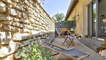 Chambre Double Luxe | Terrasse/Patio