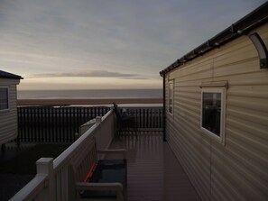 Terrace/patio - Stunning Sea Front With Amazing Views Perfect for Families and Couples not to be Missed (Rhyl)