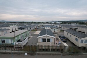 Free self-parking - 6berth- Familyfriendly- Petfriendly- Beachadjacent (Rhyl)