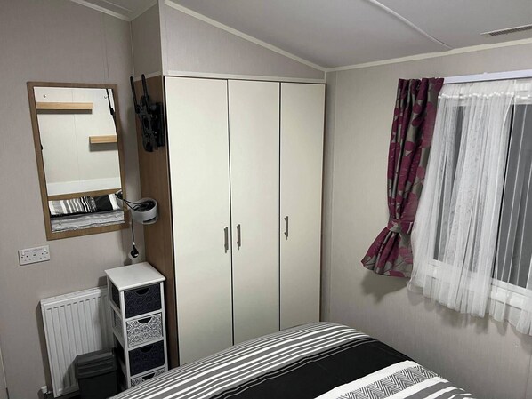 Cabaña | 3 dormitorios, tabla de planchar con plancha, wifi gratis y ropa de cama