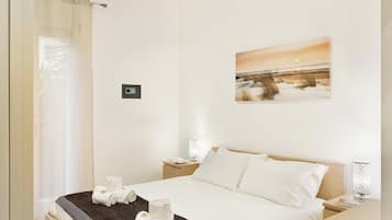 2 Schlafzimmer, BĂŒgeleisen/BĂŒgelbrett, kostenloses WLAN, BettwĂ€sche