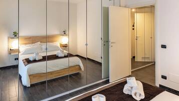 2 Schlafzimmer, BĂŒgeleisen/BĂŒgelbrett, kostenloses WLAN, BettwĂ€sche
