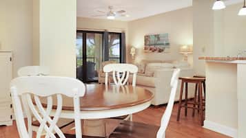 Condo, Multiple Beds (Club at Mexico Beach 2Q) | Dining