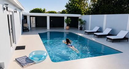 Miami Relax Getaway/4BR/BBQ/Heated Pool & Fun
