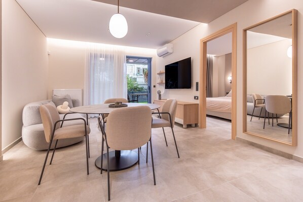 Living area - Phaedrus Living Athens Luxury Residences Ivory (Athens)