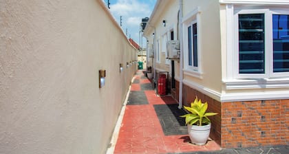 Chic 2-bedroom apartment with 24hrs power, AC, and WiFi in fabulous Badagry.