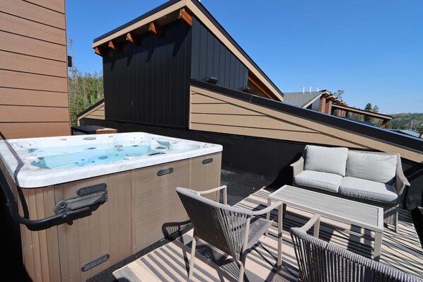 Baignoire à remous extérieure