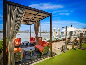 Terrace/patio - Deluxe High Suite Eleven Hundred West two beds and balcony. SouthBeach (Miami Beach)