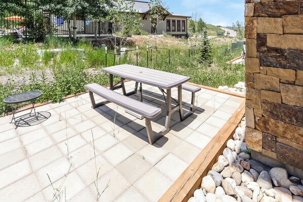 Outdoor dining
