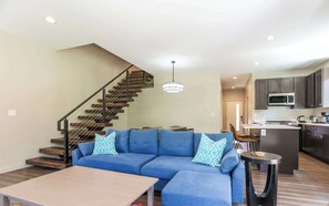 TV, fireplace, offices