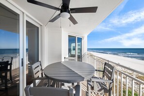 Apartment, Mehrere Betten (SeaSpray East 624-Gulf Front) | Speisen im Freien