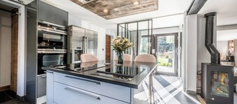 Chalet Aman - Zwei Schlafzimmer Chalet, Schläft 6