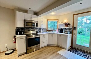 雪櫃、微波爐、爐具、咖啡機/沖茶器