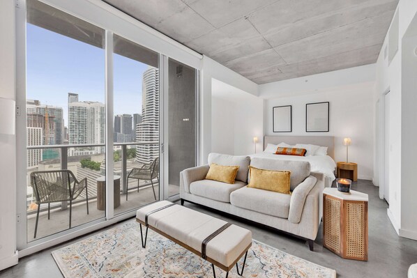 Interior - Cozy condo in fantastic Miami with WiFi, AC, fitness room (Miami)