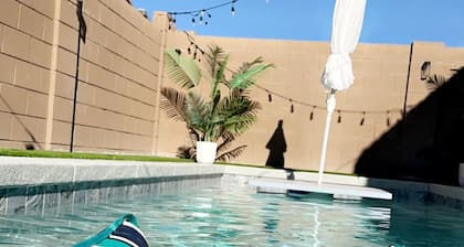 Private heated pool! 3 bed 2 bath home next to the Superstition Mountains!
