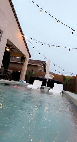 Private heated pool! 3 bed 2 bath home next to the Superstition Mountains!