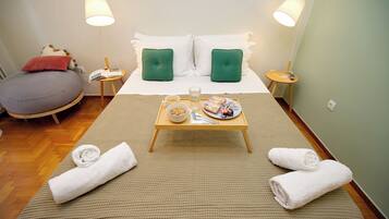 1 slaapkamer, een bureau, gratis wifi, beddengoed