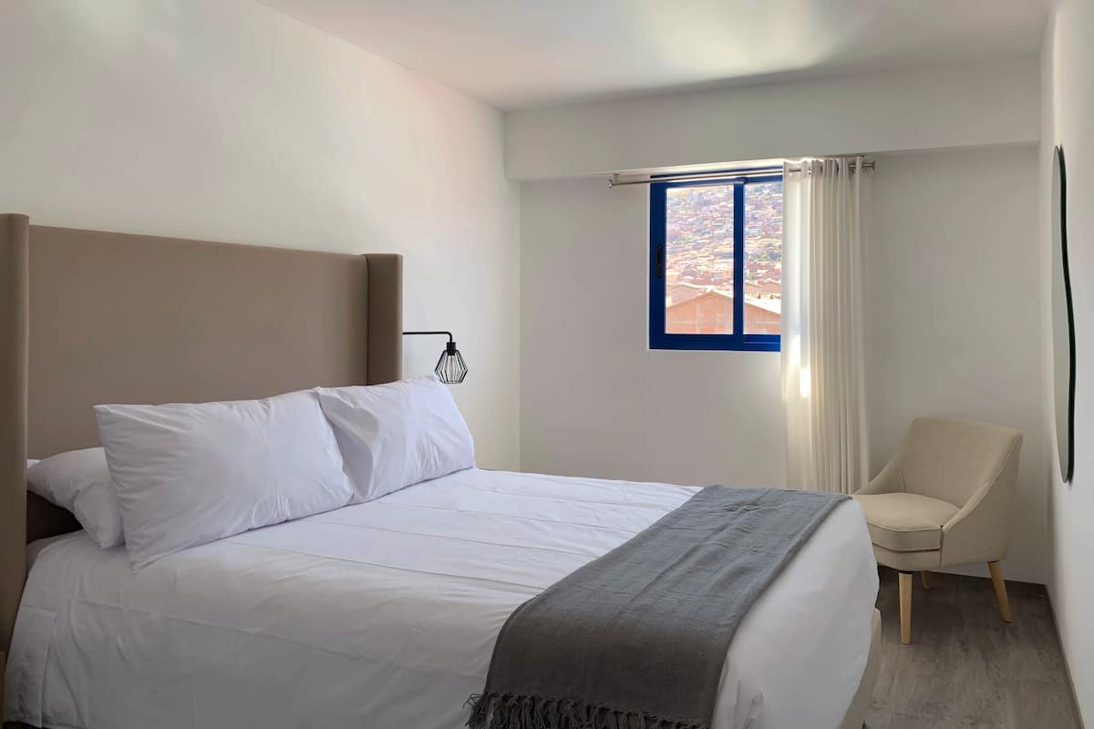 Apartment (611) | 1 bedroom, iron/ironing board, free WiFi, bed sheets
