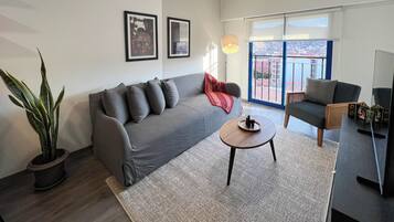 Apartment (705) | Living area | 43-inch Smart TV with digital channels, heated floors