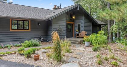 Spacious Family Cabin with Private Swimming Area