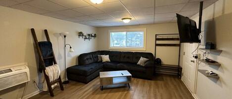 Una televisión, videojuegos