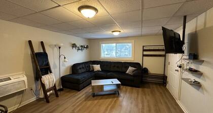 Peaceful Cedar Rapids Apt