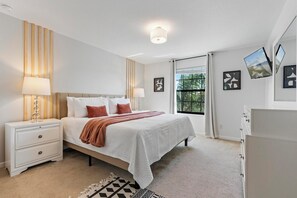 6 habitaciones, tabla de planchar con plancha, wifi y ropa de cama 