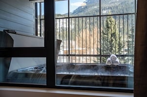 Premium Condo, Balcony, Mountain View | Private spa tub