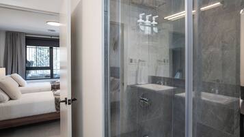 Premium Condo, Balcony, Mountain View | Bathroom | Separate tub and shower, hair dryer, towels, soap