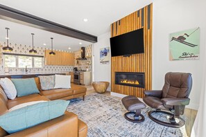 Living area - Stay @ Lone Walker (Big Sky)