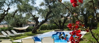 Traditional 5-bedroom villa with pool in marvelous Zakynthos.
