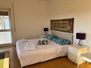 2 sovrum, strykjärn/strykbräda, wi-fi och sängkläder