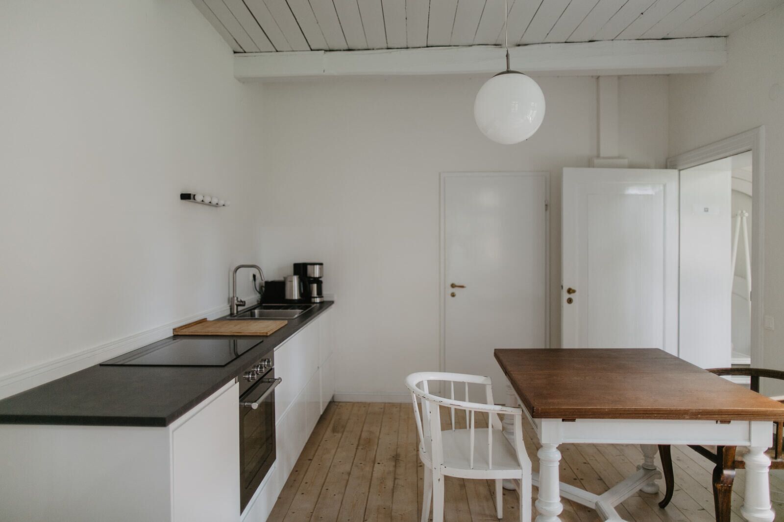 Kühlschrank, Ofen, Herdplatte, Geschirrspüler