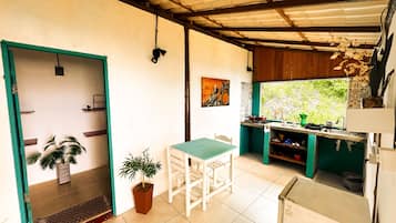 Superior House, Sea View | Private kitchen