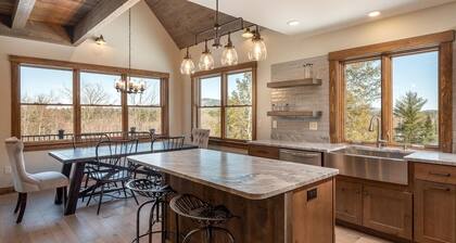 Bethel Escape:Sleeps 10,Hot Tub,GameRoom,Fire Pit