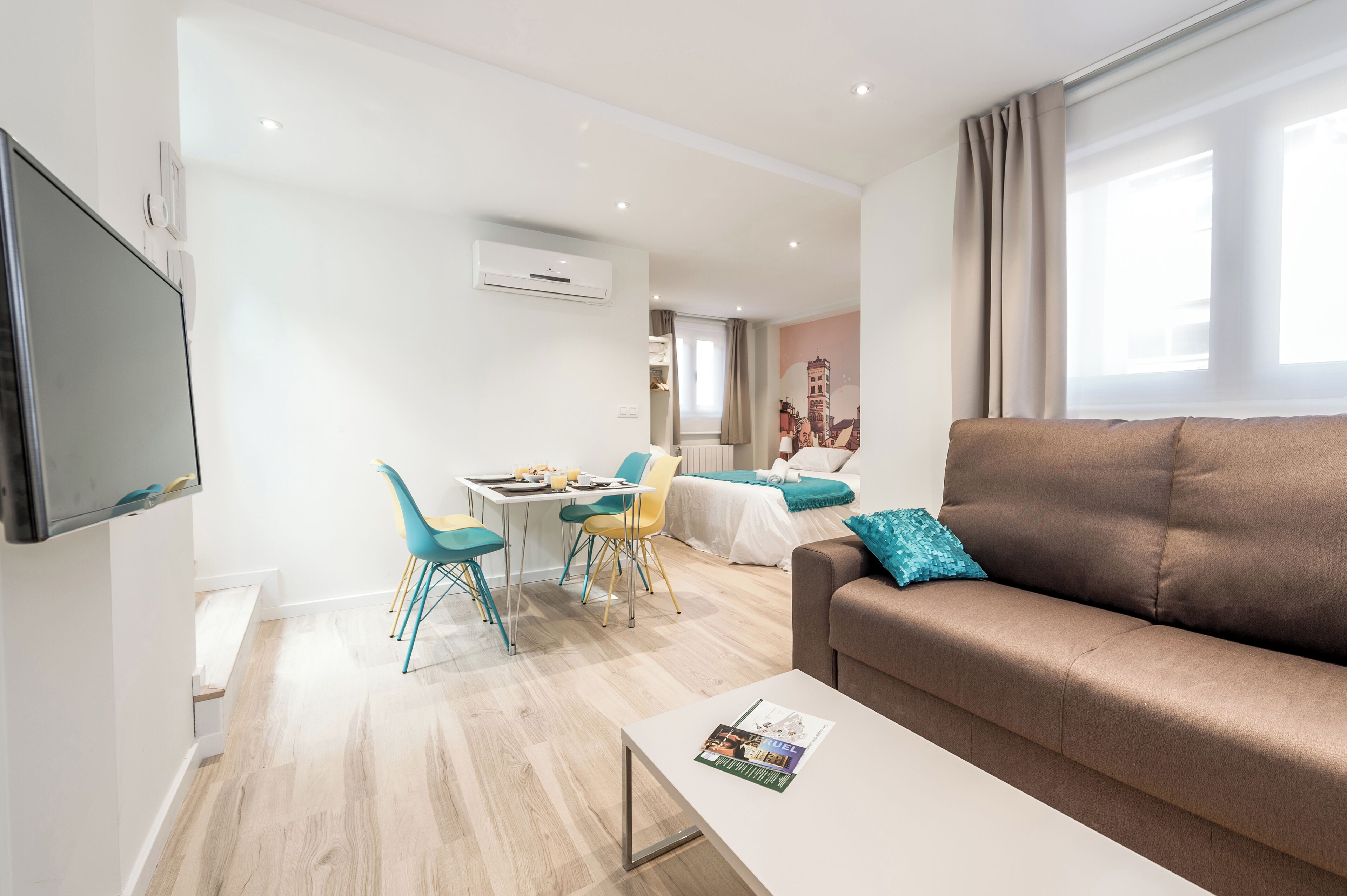 Deluxe Apartment | Living area