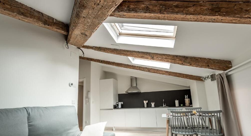 Deluxe appartement | Woonruimte | Een flatscreentelevisie