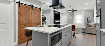  Gorgeous Pet friendly Gated Home 