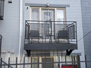 Property grounds - Private/Cozy 2-bedroom, 2-bath condo excellent location in heart of NE D.C. (Washington)