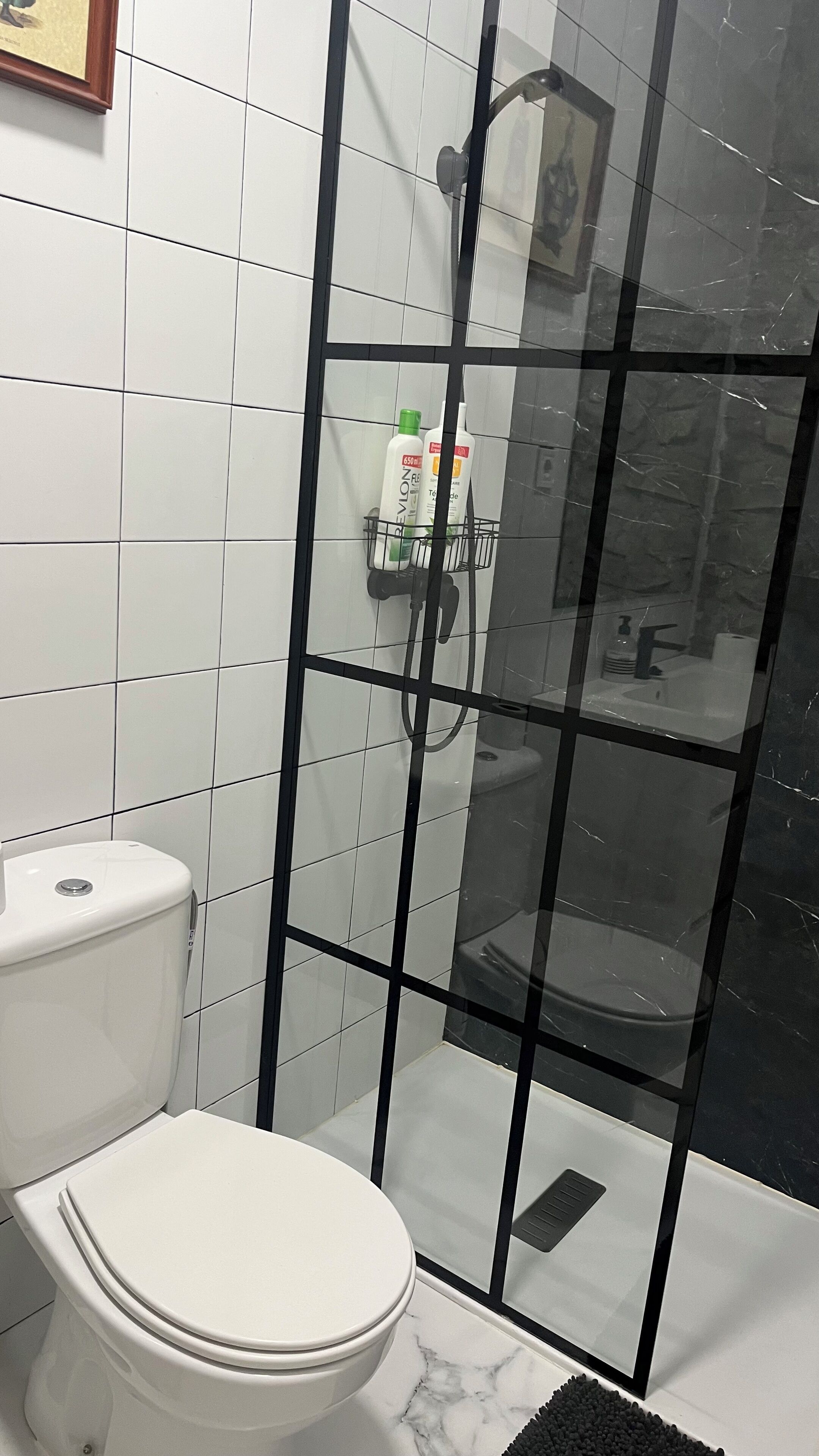 Chambre Quadruple Familiale, 2 grands lits, balcon, vue fleuve | Salle de bain