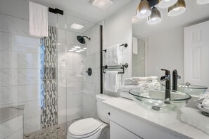 Διαμέρισμα (Condo), Περισσότερα από 1 Κρεβάτια (Lei Lani 703) | Μπάνιο