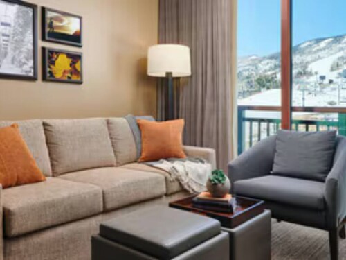 Sheraton Steamboat Resort Villa, 2 Bedroom, Hot tub, Ski In and Ski Out Villa