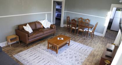 Cheerful 2 Bedroom Home In Trenton City