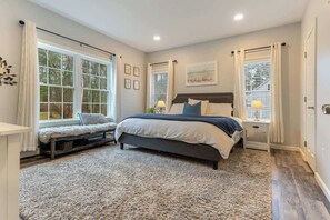 3 soverom, strykejern/-brett, reiseseng for barn og wi-fi