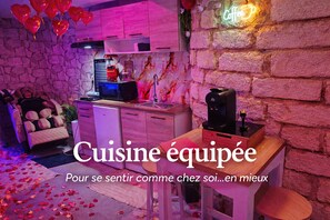 Interior - Spa Suite la caverne Private terrace (Montpellier)