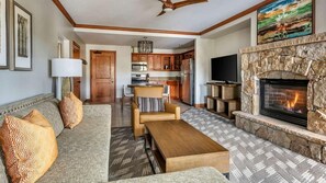 Smart TV, fireplace - Experience the Ultimate Family Mountain Escape at Valdoro Mountain Lodge- 2 Bd. (Breckenridge)